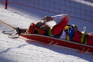 Arnaud Boisset au moment de son évacuation après sa lourde chute à Beaver Creek.